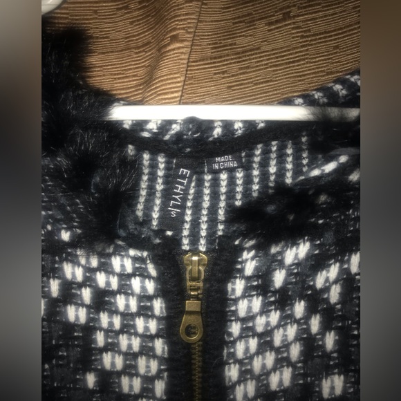 Black & grey zip up soft hoodie size small - Picture 3 of 6